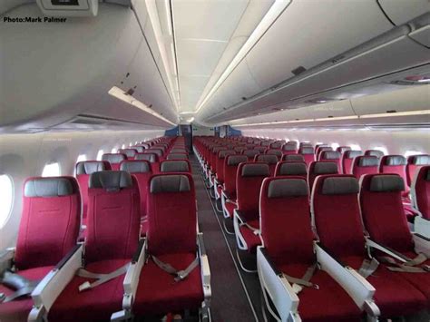 qatar 77w seat map